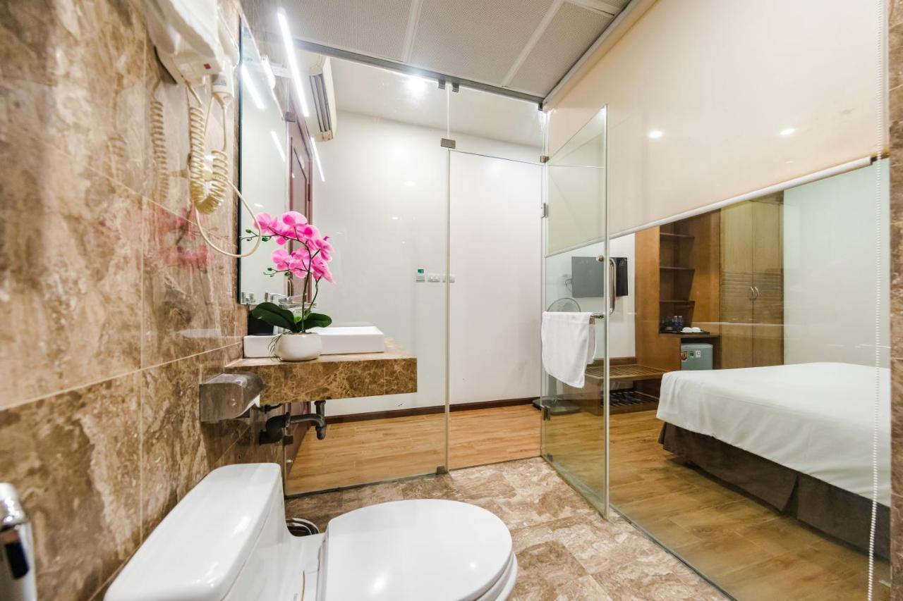 One 3* Hanoi